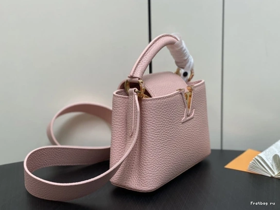First bag ru MINI-21*14*8CM LOUIS VUITTON CAPUCINES 0802